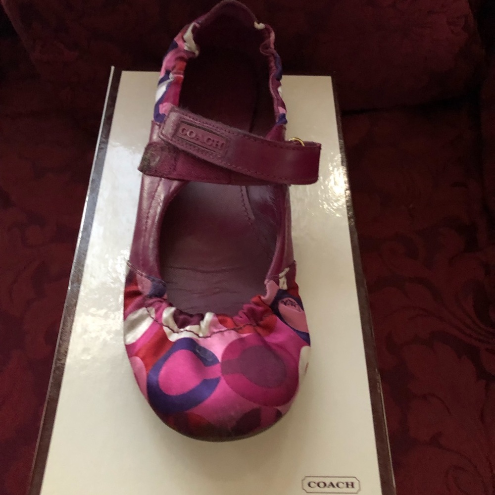 Coach Flats
